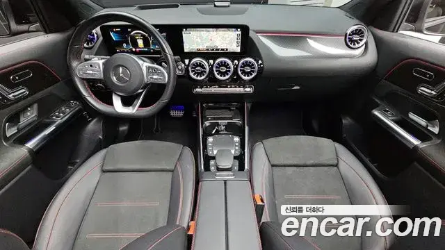 Mercedes-Benz GLA-Class 2021 — ფოტო 5/20