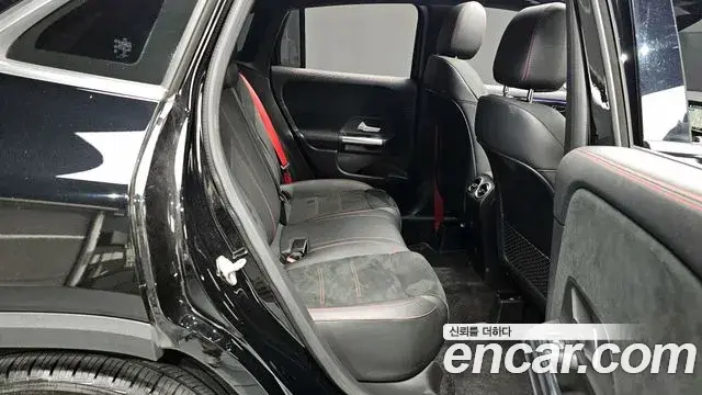 Mercedes-Benz GLA-Class 2021 — ფოტო 12/20