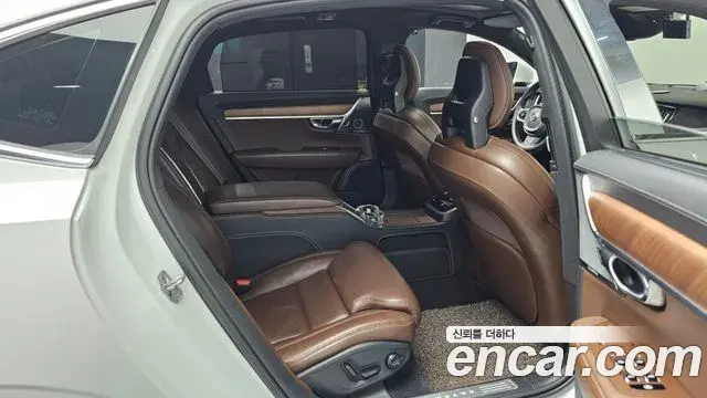 Volvo S90 2020 — Şəkil 16/20