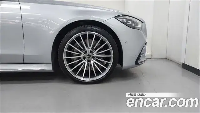 Mercedes-Benz S-Class 2023 — Фото 4/18