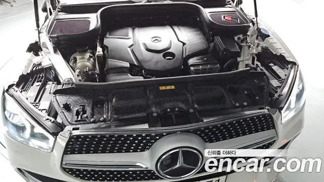 Mercedes-Benz GLE-Class 2023 — Şəkil 15/20
