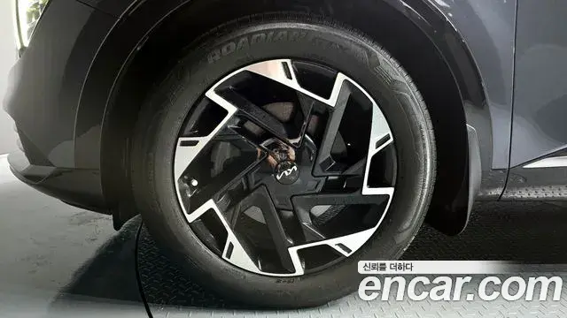 Kia Sportage 2023 — Şəkil 11/20