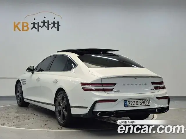 Genesis G80 2022 — Photo 18/20