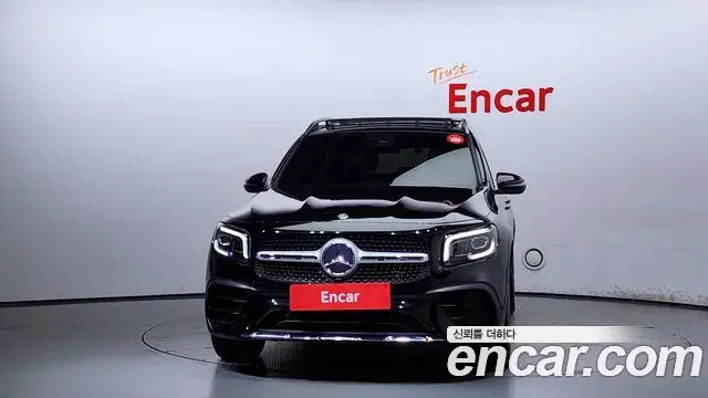 Mercedes-Benz GLB-Class 2020 — ფოტო 7/20