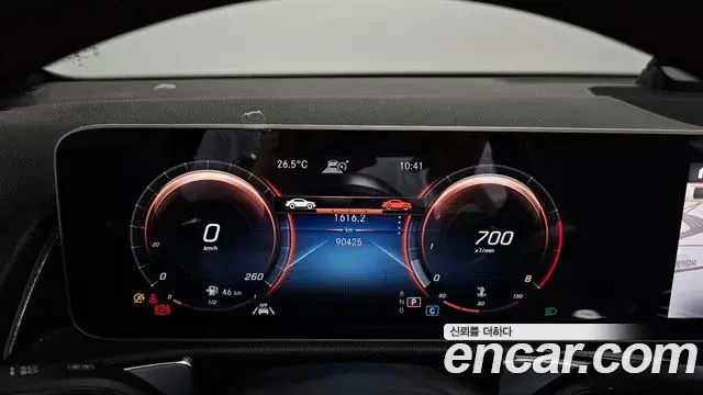 Mercedes-Benz GLB-Class 2020 — ფოტო 11/20