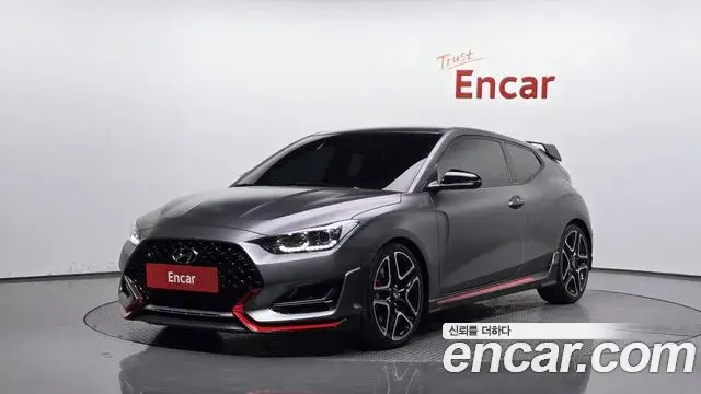 Hyundai Veloster 2021 — ფოტო 8/20