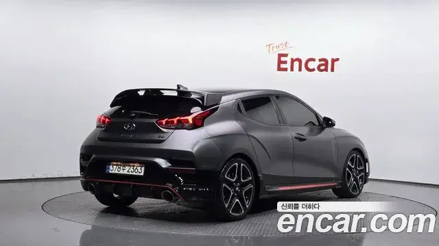 Hyundai Veloster 2021 — ფოტო 6/20