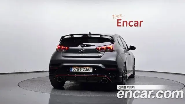 Hyundai Veloster 2021 — ფოტო 3/20