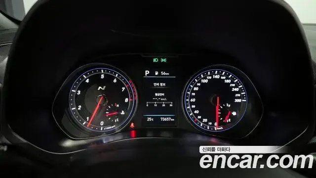 Hyundai Veloster 2021 — ფოტო 2/20