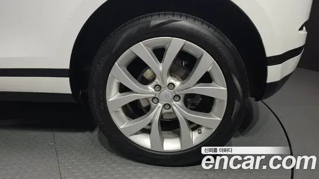Land Rover Range Rover Evoque 2019 — ფოტო 11/20