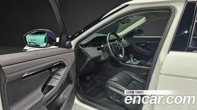 Land Rover Range Rover Evoque 2019 — ფოტო 18/20