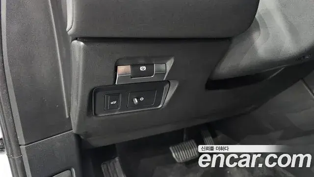 Land Rover Range Rover Evoque 2019 — ფოტო 13/20