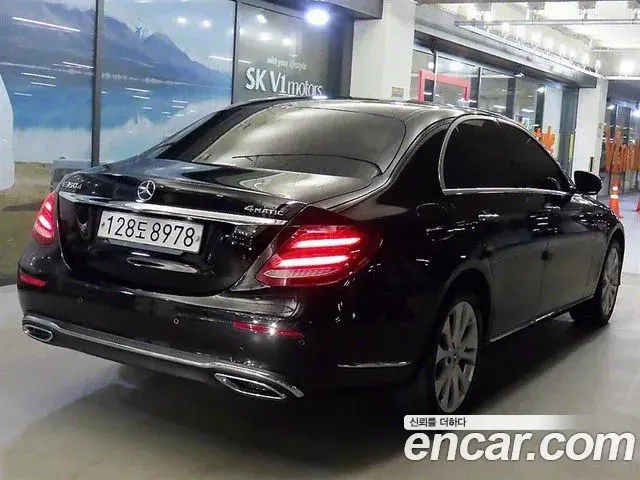 Mercedes-Benz E-Class 2019 — ფოტო 9/20