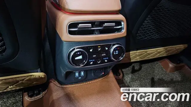 Genesis GV70 2021 — Şəkil 6/20