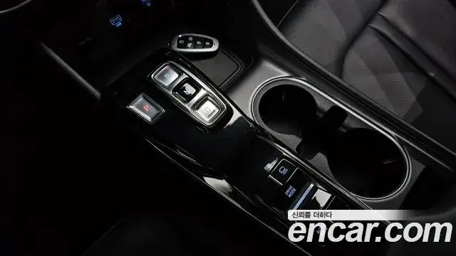 Hyundai Sonata Hybrid 2019 — ფოტო 13/20