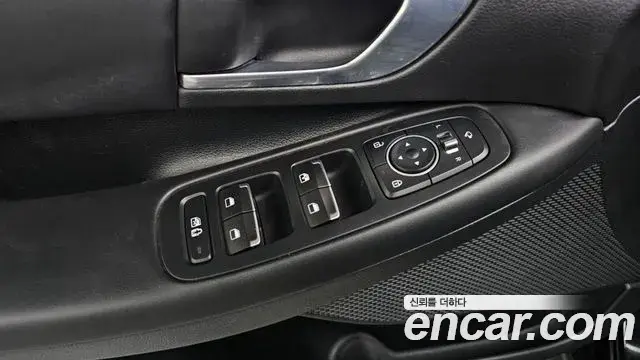 Hyundai Sonata Hybrid 2019 — ფოტო 19/20
