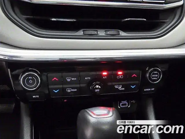 Jeep Compass 2022 — Фото 9/20