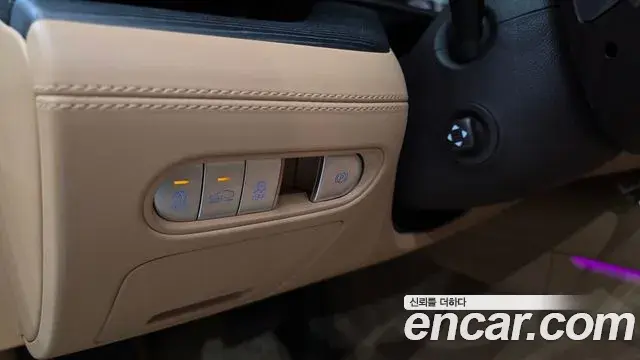Genesis G90 2023 — ფოტო 2/20