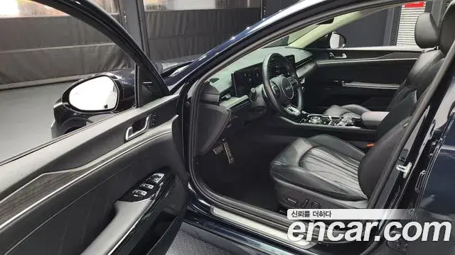 Kia K5 2023 — ფოტო 5/20