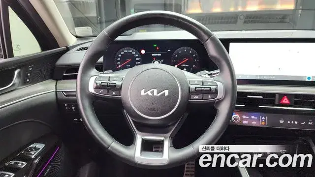 Kia K5 2023 — ფოტო 3/20
