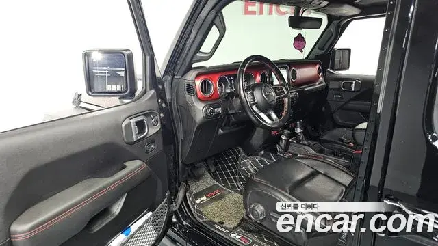 Jeep Wrangler 2021 — Фото 10/20