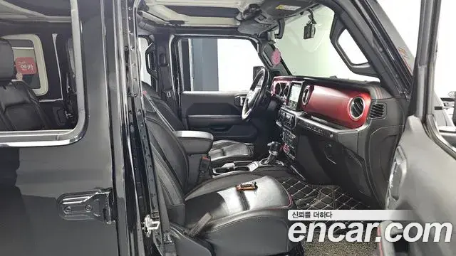 Jeep Wrangler 2021 — Фото 11/20