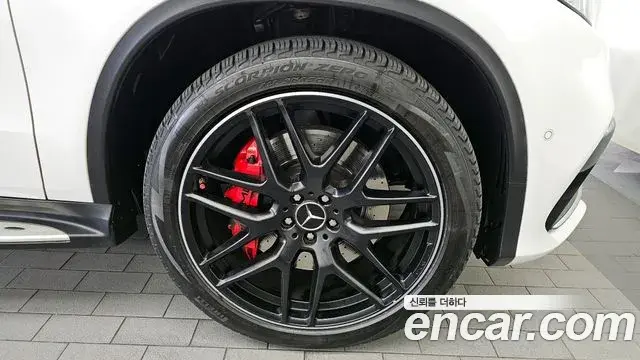 Mercedes-Benz GLE-Class 2019 — Şəkil 13/20