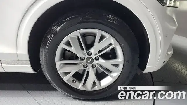 Genesis GV70 2023 — Şəkil 18/20