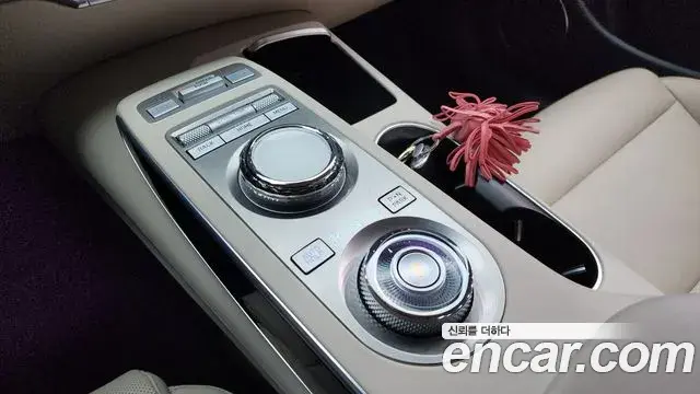 Genesis GV70 2023 — Şəkil 2/20