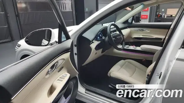 Genesis GV70 2023 — Şəkil 6/20