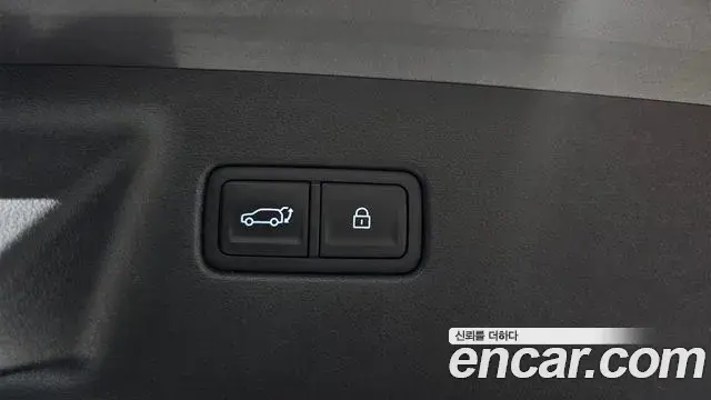 Hyundai Santa Fe 2023 — ფოტო 12/20