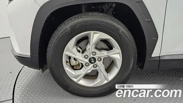 Hyundai Tucson Hybrid 2022 — ფოტო 13/20