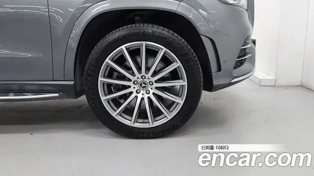 Mercedes-Benz GLS-Class 2021 — ფოტო 7/20
