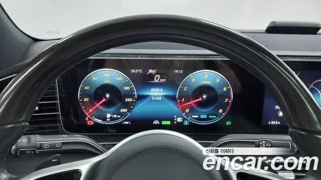 Mercedes-Benz GLS-Class 2021 — ფოტო 17/20