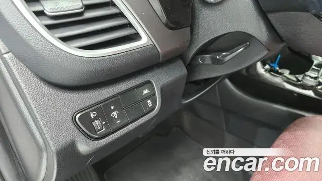 Kia Seltos 2020 — Şəkil 19/20