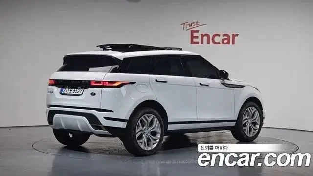 Land Rover Range Rover Evoque 2022 — Фото 2/20