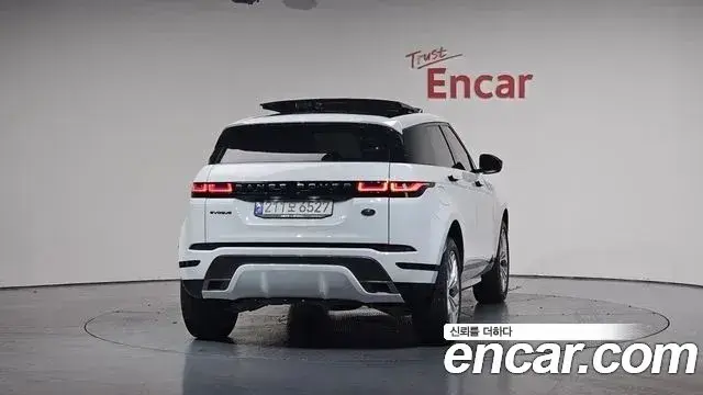 Land Rover Range Rover Evoque 2022 — Фото 3/20