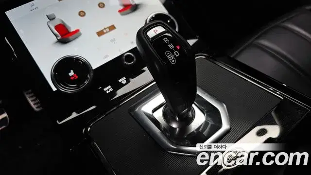 Land Rover Range Rover Evoque 2022 — Фото 8/20