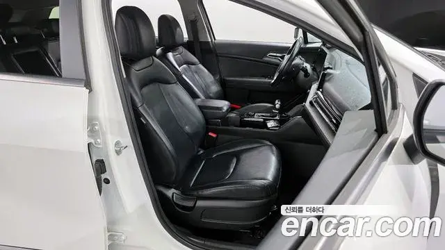 Kia Sportage 2021 — Şəkil 16/20
