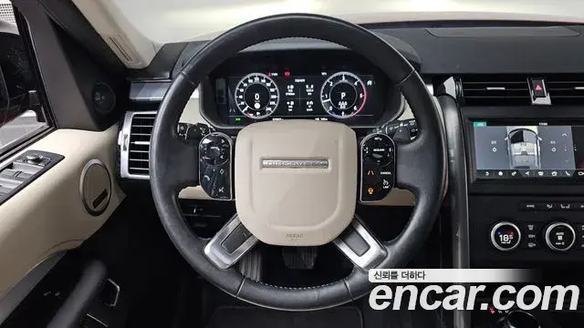 Land Rover Discovery 5 2020 — Photo 18/20