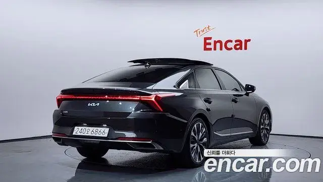 Kia K8 2023 — Şəkil 8/20