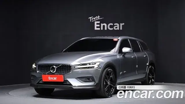 Volvo V60 Cross Country 2020 — Şəkil 14/20
