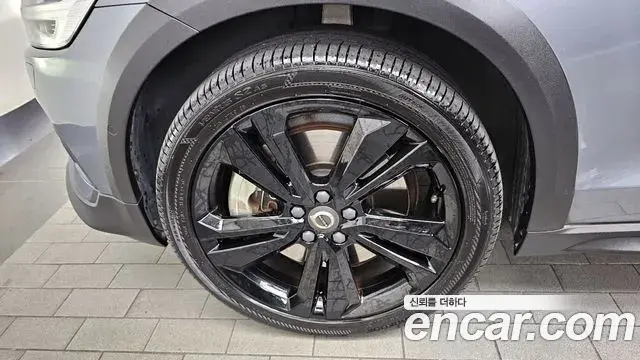 Volvo V60 Cross Country 2020 — Şəkil 15/20