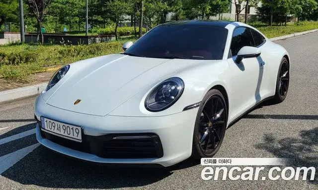 Porsche 911 2024 — Photo 14/18
