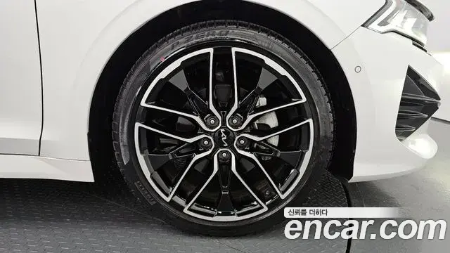 Kia K5 2021 — Şəkil 5/20