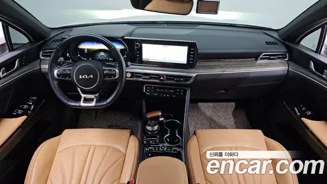 Kia K5 2021 — Şəkil 2/20