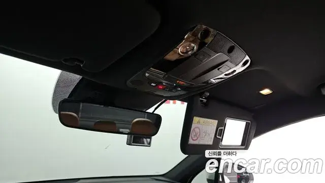 Kia K5 2021 — Şəkil 13/20
