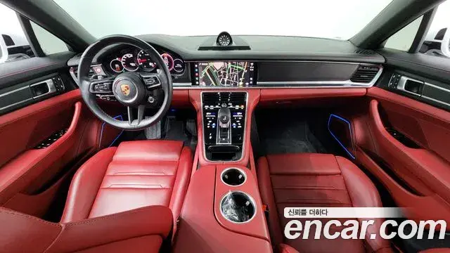 Porsche Panamera 2023 — Photo 8/20