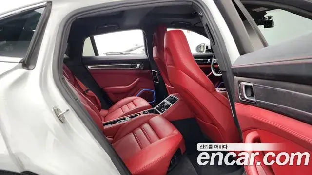 Porsche Panamera 2023 — Photo 16/20