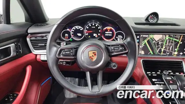 Porsche Panamera 2023 — Photo 18/20